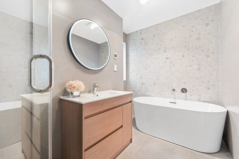 Photo of property in 192 Henwood Road, Westgate, 0814