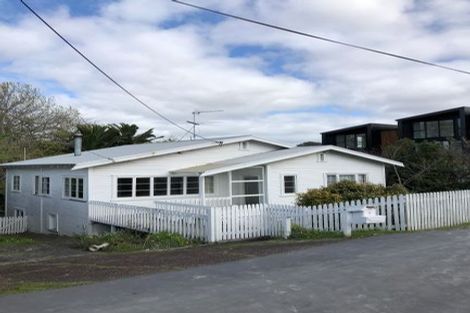 Photo of property in 8 Hastings Road, Mairangi Bay, Auckland, 0630