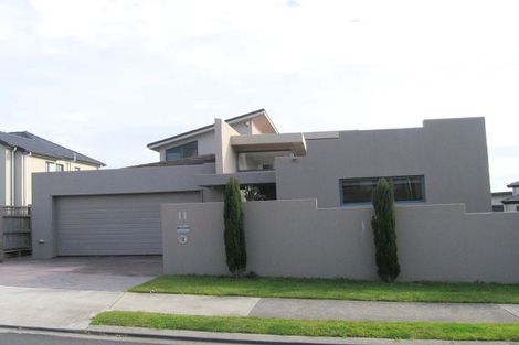 Photo of property in 11 Brooke Ridge Rise, East Tamaki Heights, Auckland, 2016
