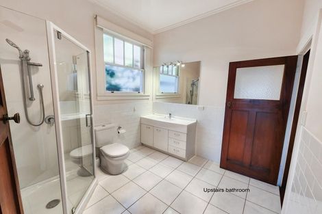 Photo of property in 16 Lighthouse Road, Bluff Hill, Napier, 4110
