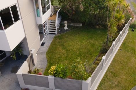 Photo of property in 16 Neston Grove, Churton Park, Wellington, 6037