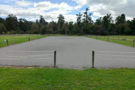 Photo of property in 12 Lagoon Road, Rangiwahia, Kimbolton, 4774