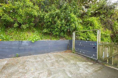 Photo of property in 2/24 Deller Grove, Silverstream, Upper Hutt, 5019