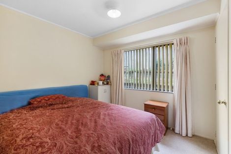 Photo of property in 19 Earnslaw Crescent, Bryndwr, Christchurch, 8053