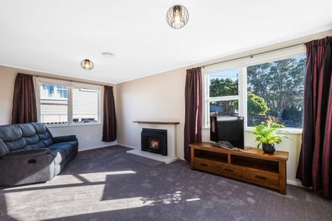 Photo of property in 7 Kapekape Place, Pukerua Bay, 5026