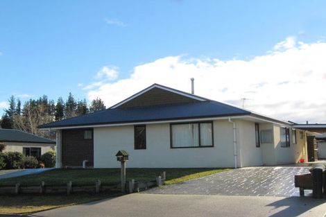 Photo of property in 5 Wilkin Road, Wanaka, 9305