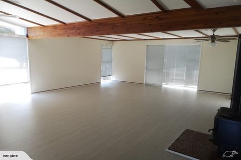 Photo of property in 22 Finlow Drive, Te Atatu South, Auckland, 0610