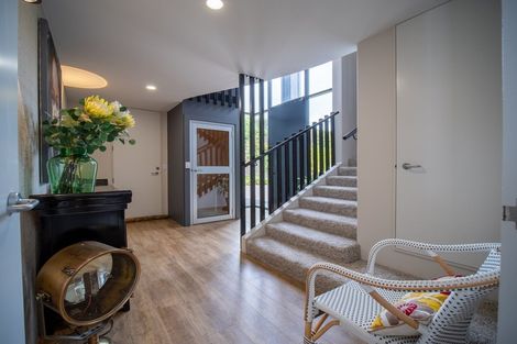 Photo of property in 1a Mission Street, Moturoa, New Plymouth, 4310