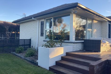 Photo of property in 102 Lowry Avenue, Redwood, Christchurch, 8051