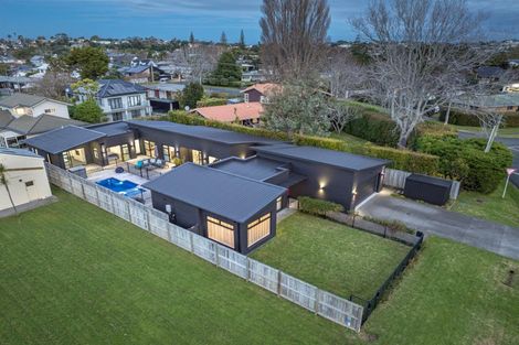 Photo of property in 3 Ardlui Avenue, Manly, Whangaparaoa, 0930