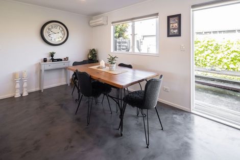 Photo of property in 49 Te Aute Road, Havelock North, 4130