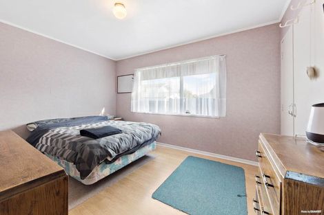 Photo of property in 12 Granville Drive, Massey, Auckland, 0614