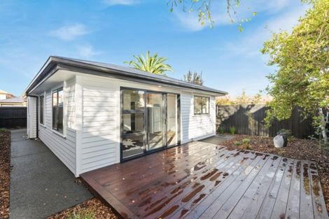 Photo of property in 258a Edgeware Road, Edgeware, Christchurch, 8013