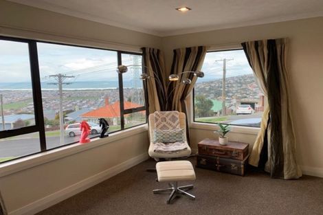 Photo of property in 90 Oakwood Avenue, Maryhill, Dunedin, 9011