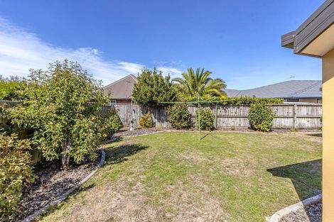 Photo of property in 57 Broadhaven Avenue, Parklands, Christchurch, 8083