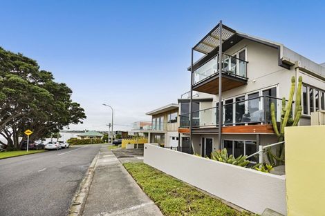 Photo of property in 36 Octavius Place, New Plymouth, 4312