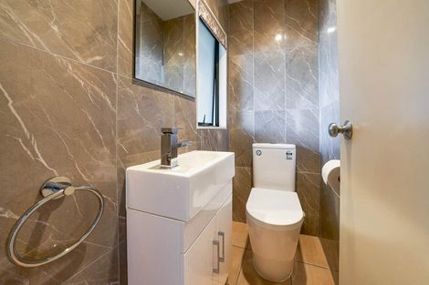 Photo of property in Casa Bella, 8/427 Albany Highway, Albany, Auckland, 0632