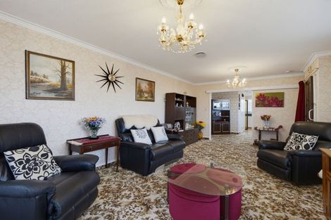 Photo of property in 1/102 Lake Terrace Road, Burwood, Christchurch, 8061