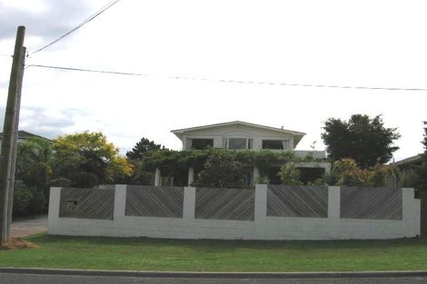 Photo of property in 1/949 Beach Road, Torbay, Auckland, 0630