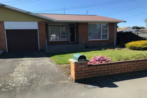 Photo of property in 2/242b Sawyers Arms Road, Bishopdale, Christchurch, 8053
