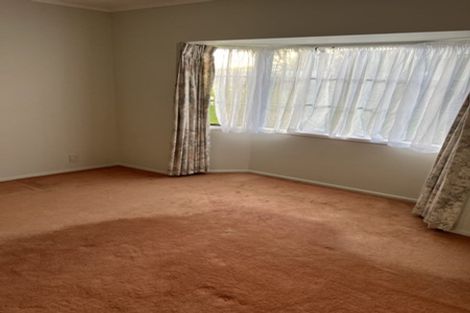 Photo of property in 1/15 Micawber Place, Mellons Bay, Auckland, 2014