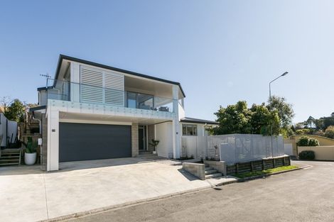 Photo of property in 7 Enfield Road, Hospital Hill, Napier, 4110