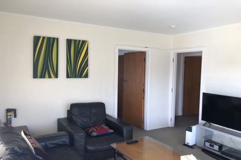 Photo of property in 26 Evelyn Place, Hillcrest, Auckland, 0627