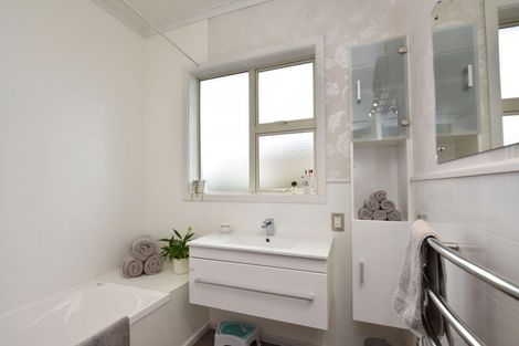 Photo of property in 222 Chelmsford Street, Waverley, Invercargill, 9810