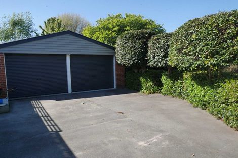 Photo of property in 28 Manor Place, Bryndwr, Christchurch, 8053