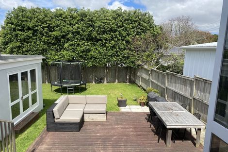 Photo of property in 102 Namata Road, One Tree Hill, Auckland, 1061