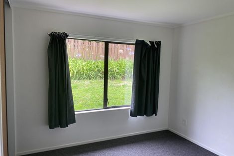 Photo of property in 9 Amery Place, West Harbour, Auckland, 0618