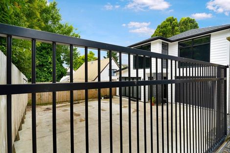 Photo of property in 36a Redoubt Road, Goodwood Heights, Auckland, 2105