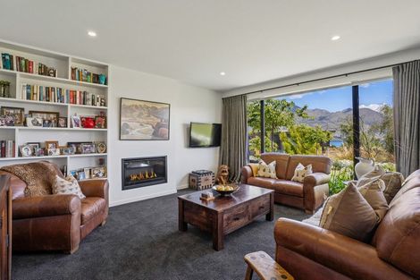 Photo of property in 5 Clearview Street, Wanaka, 9305
