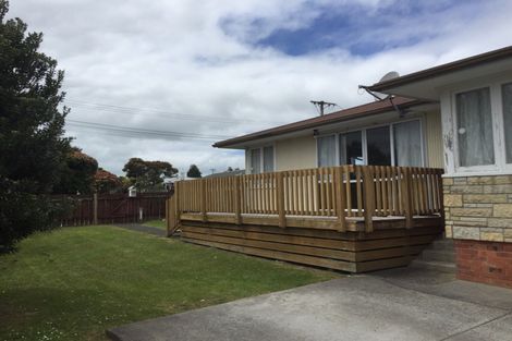Photo of property in 18 Vera Road, Te Atatu South, Auckland, 0610