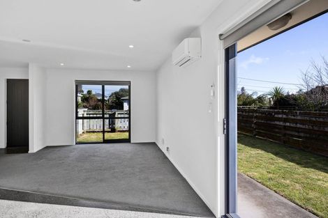 Photo of property in 8 Gladstone Street, Hawera, 4610