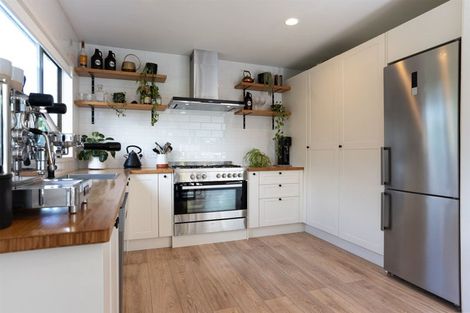 Photo of property in 1/45 Unsworth Drive, Unsworth Heights, Auckland, 0632