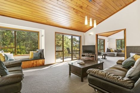 Photo of property in 232b Old Titirangi Road, Titirangi, Auckland, 0604