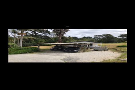 Photo of property in 15 Waitakere Road, Waitakere, Auckland, 0816