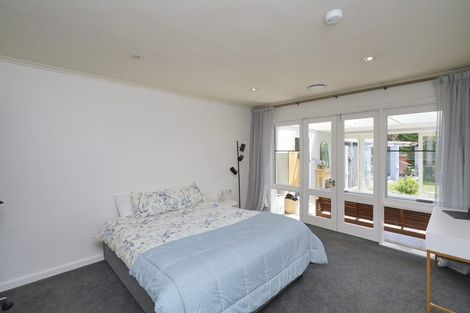 Photo of property in 17 Joyce Crescent, Ilam, Christchurch, 8041