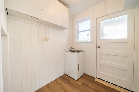 Photo of property in 25 Poole Street, Taita, Lower Hutt, 5011