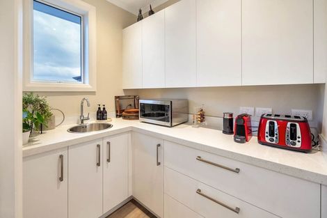 Photo of property in 31 Pioneer Rise, Silverdale, 0932