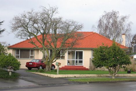 Photo of property in 2 Tasman Place, Hokowhitu, Palmerston North, 4410