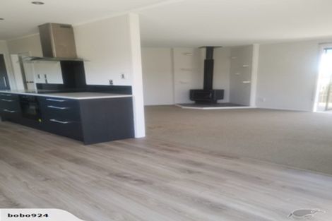 Photo of property in 5 Cockayne Crescent, Sunnynook, Auckland, 0620