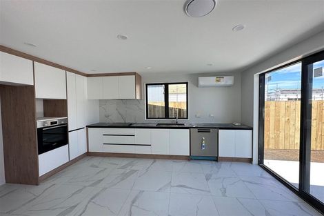 Photo of property in 11 Fredrick Hanson Road, Papakura, 2110