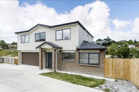 Photo of property in 11 Younger Lane, Massey, Auckland, 0614