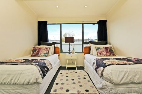 Photo of property in 71 Wharerangi Road, Greenmeadows, Napier, 4112