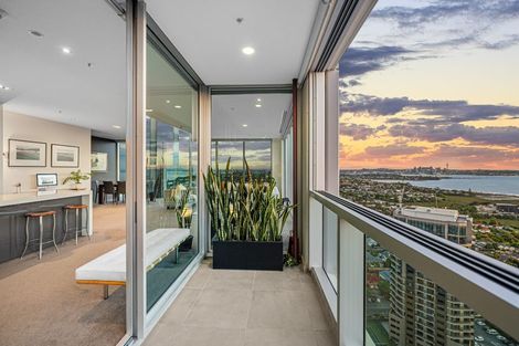 Photo of property in Sentinel Apartments, 2703/3 Northcroft Street, Takapuna, Auckland, 0622