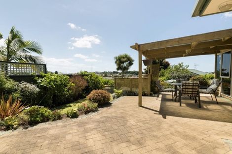 Photo of property in 27 Mahonia Place, Pyes Pa, Tauranga, 3112