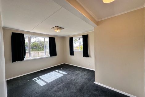 Photo of property in 27 Wilson Street, Waverley, 4510