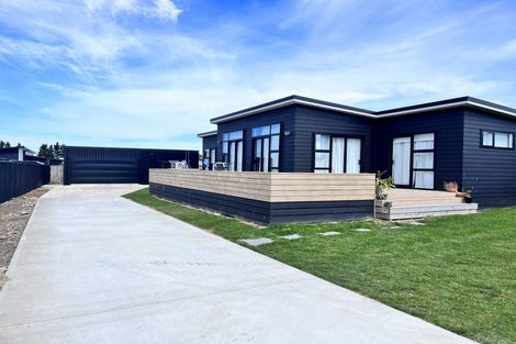 Photo of property in 35 Solway Crescent, Solway, Masterton, 5810